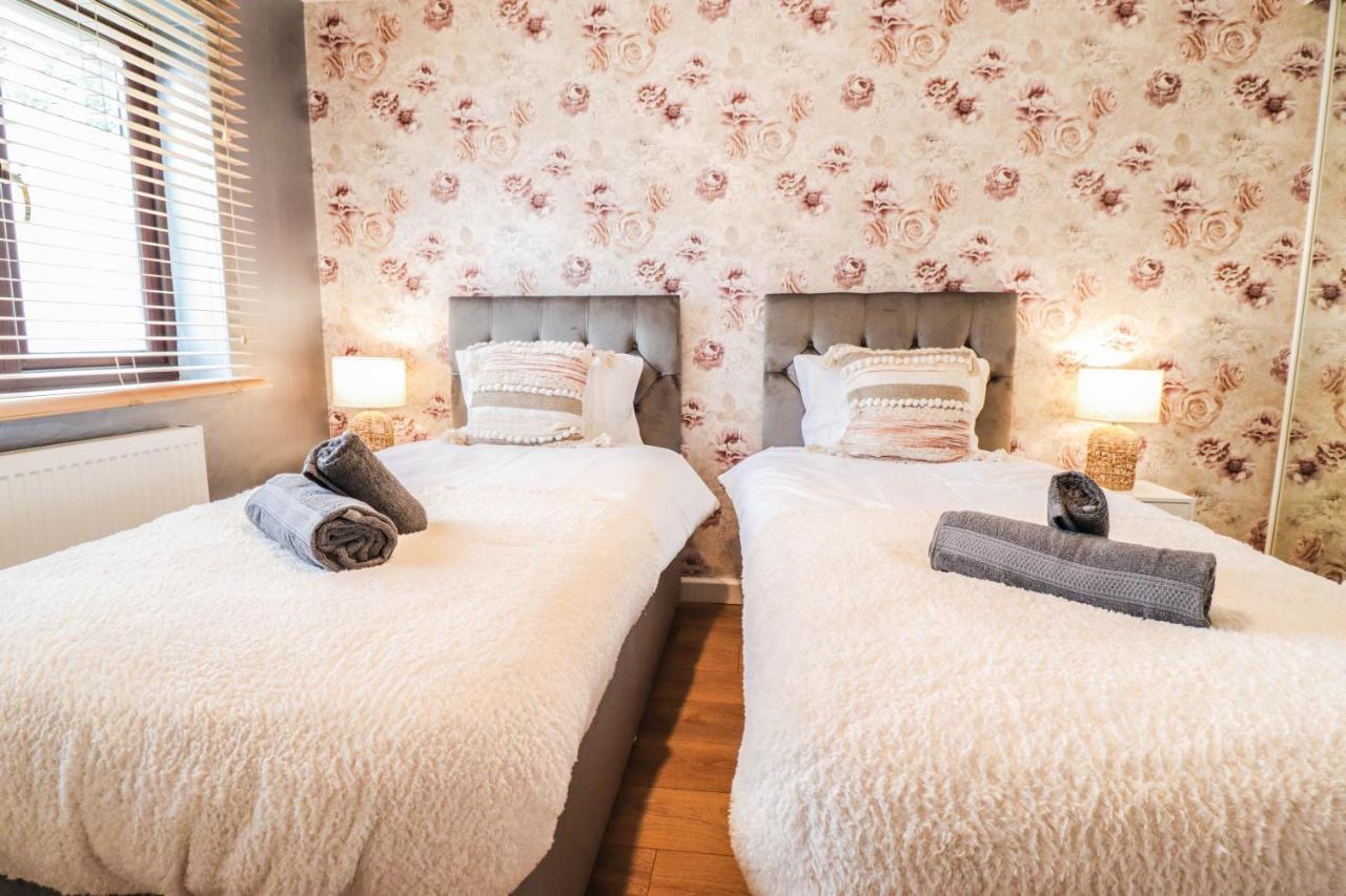 Spacious 1 Bed Flat-Free Parking Ґіллінґдон Екстер'єр фото